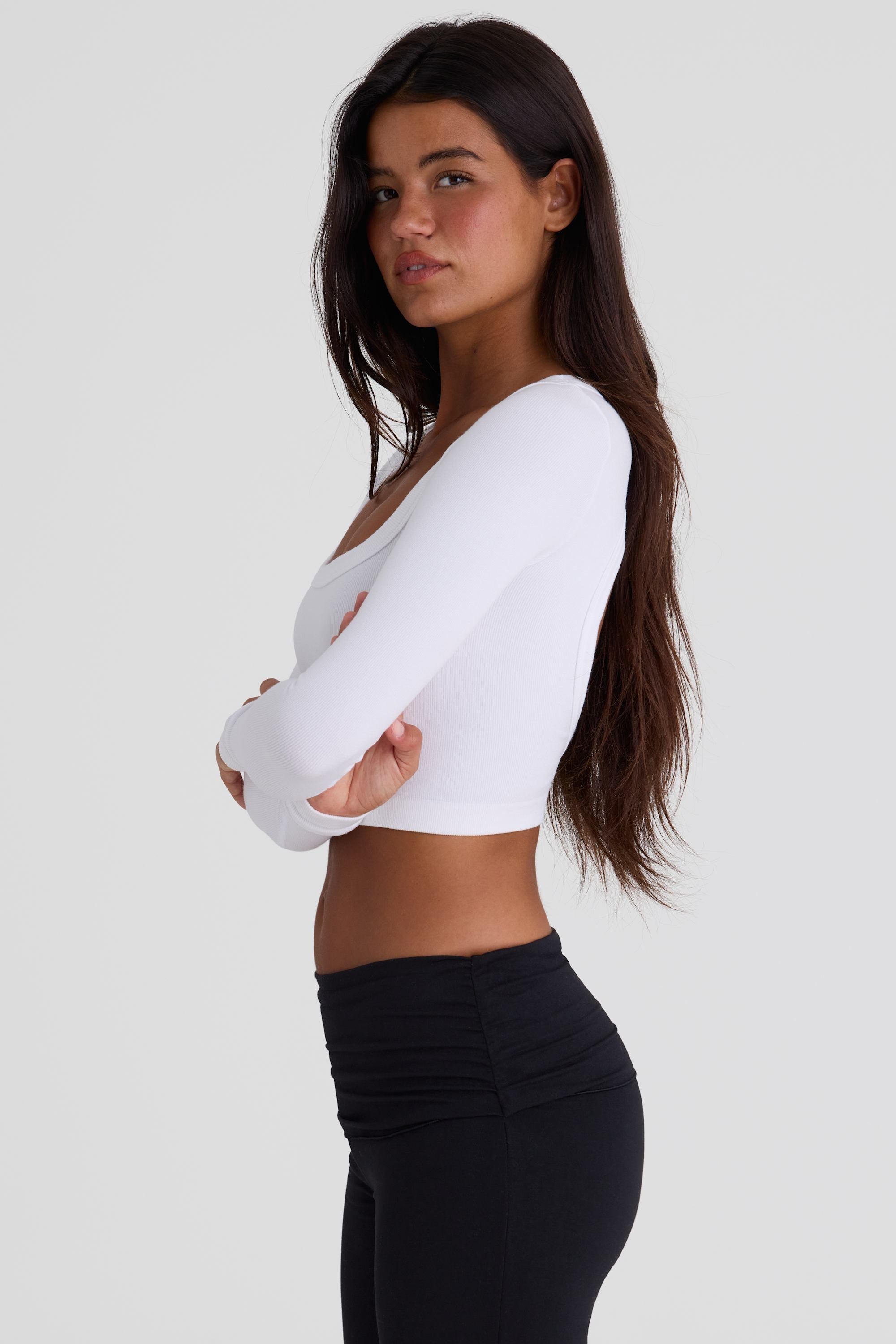 Seamless Soft Rib Cut-Out Crop Top in White