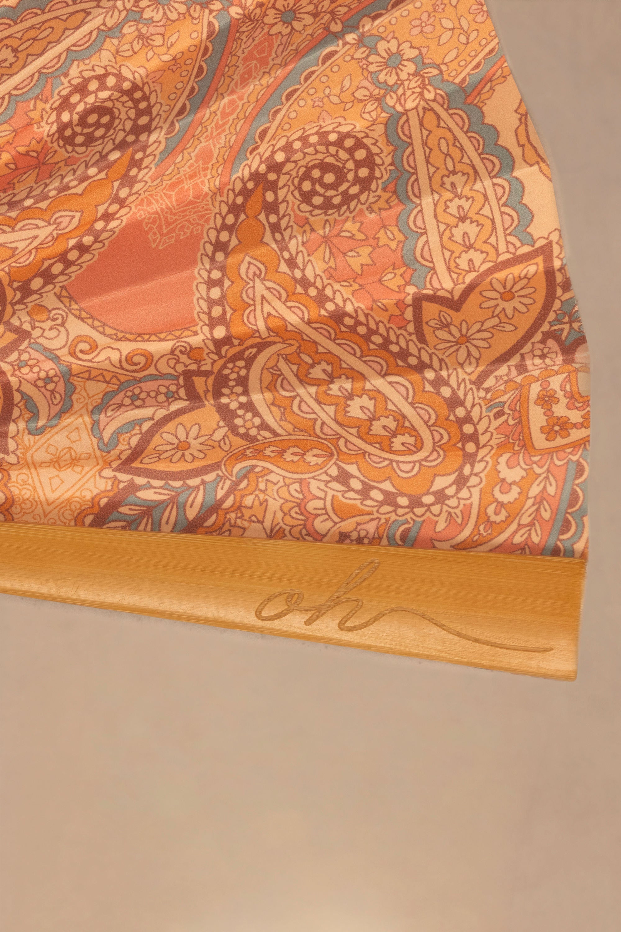 Folding Hand Fan in Paisley Print - 2